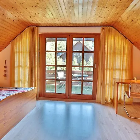 Seeweg 17 Seeweg 17 *